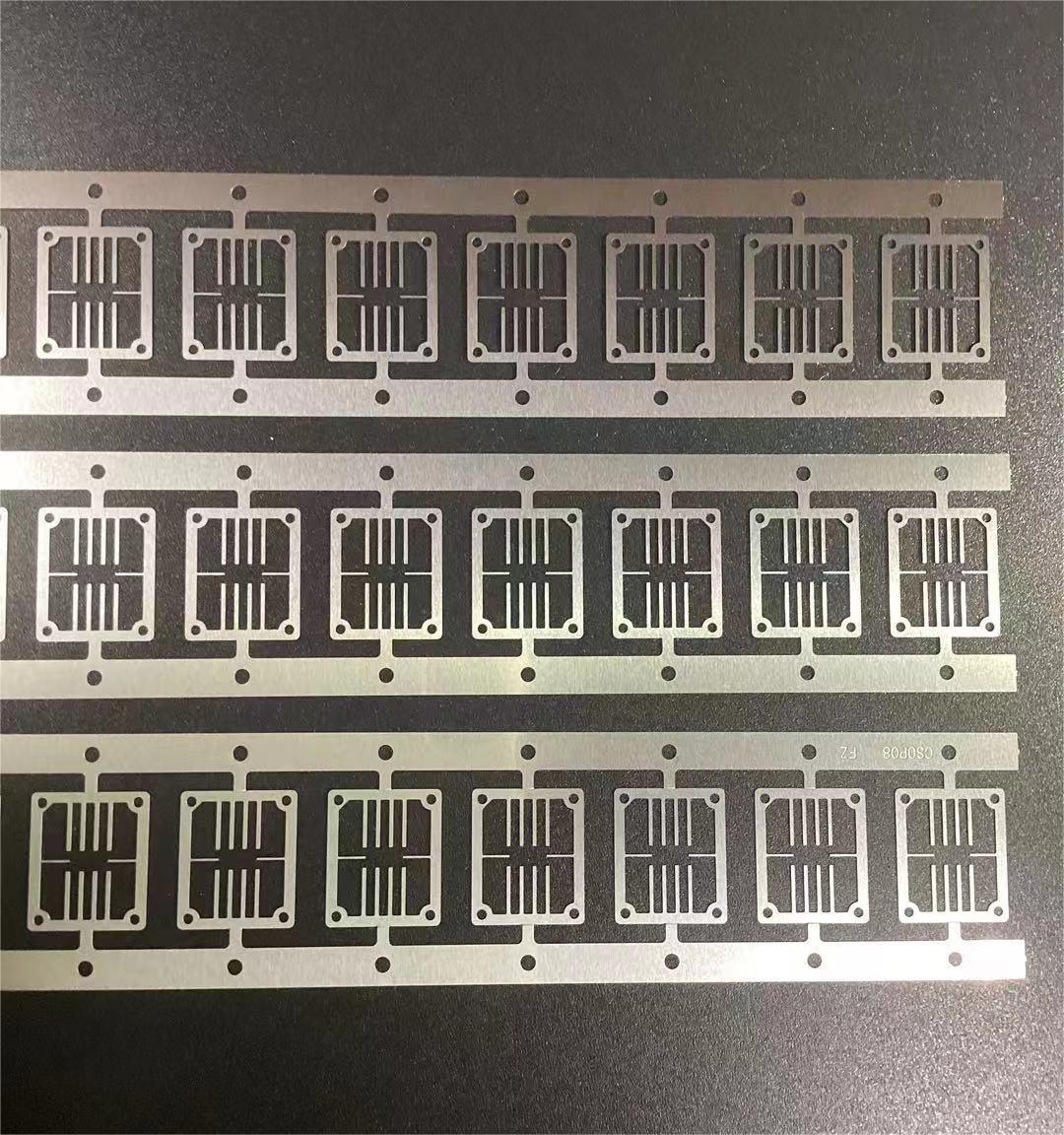 IC-lead-frame-of-semiconductors 2-3